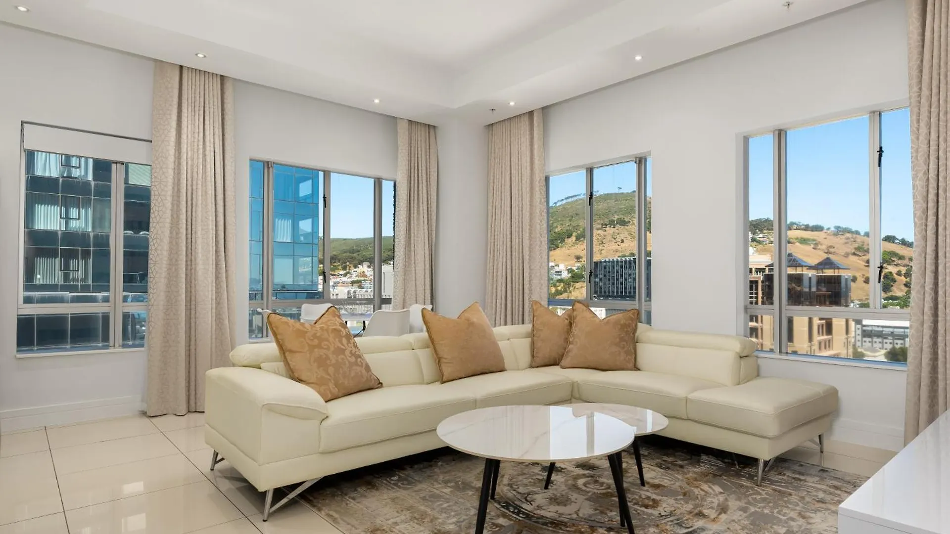 The Pullman Luxury Apartments Cape Town