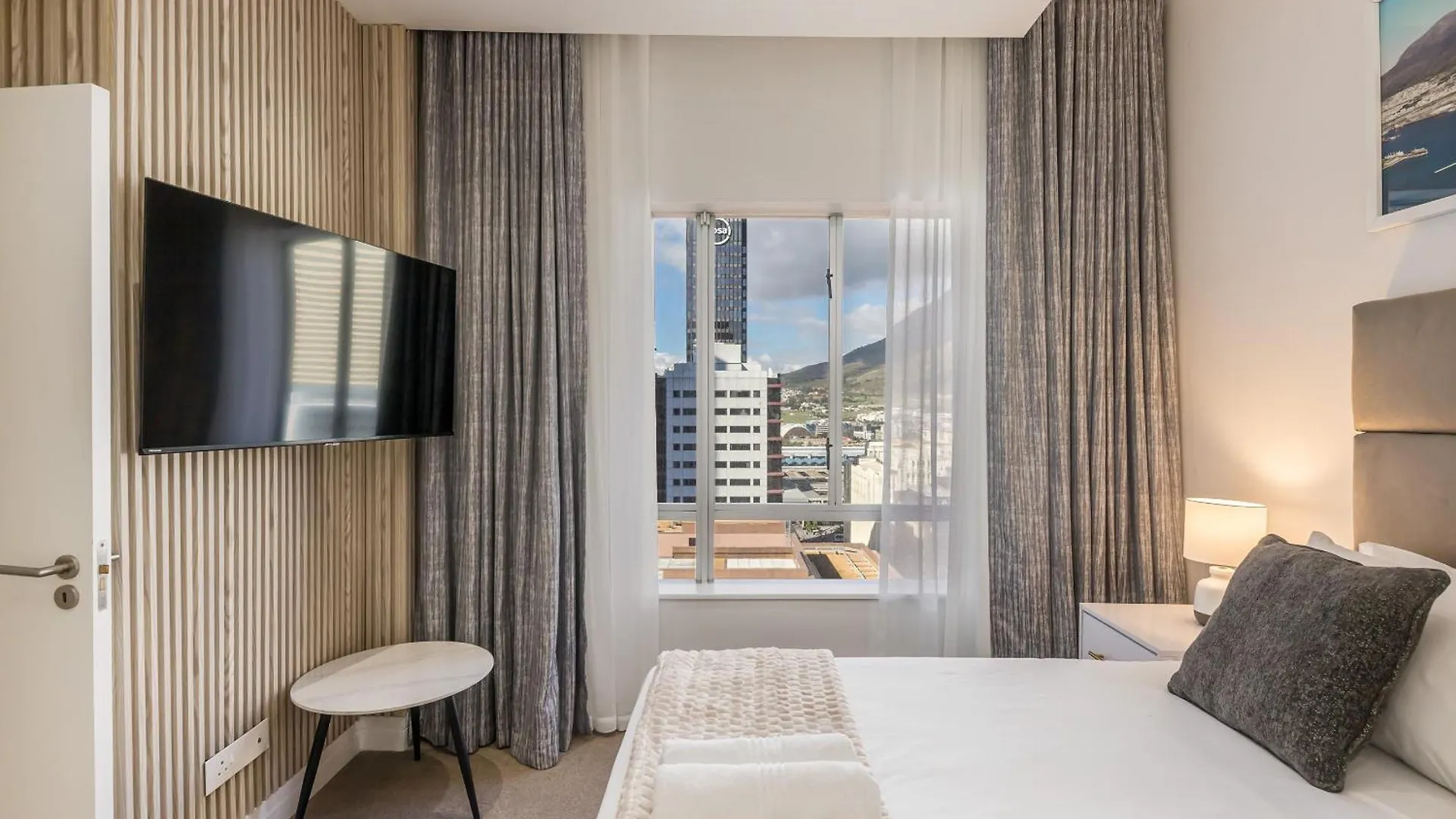 The Pullman Luxury Apartments Cape Town 0*,